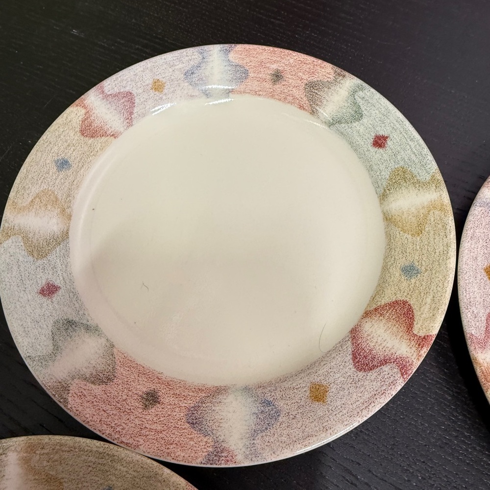 1980’a Corelle Mirage Cream Dinnerware Elegant Design set of 4 Plates 7.25 - Picture 4 of 11